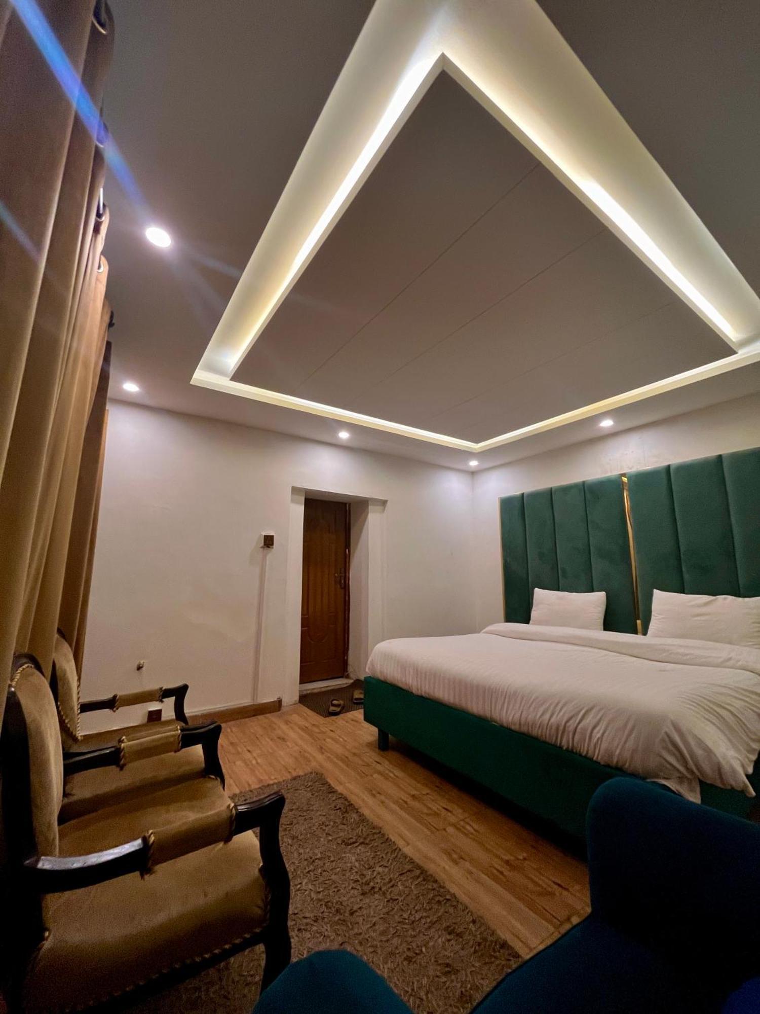 Misty Peaks Resort Murree Exterior photo