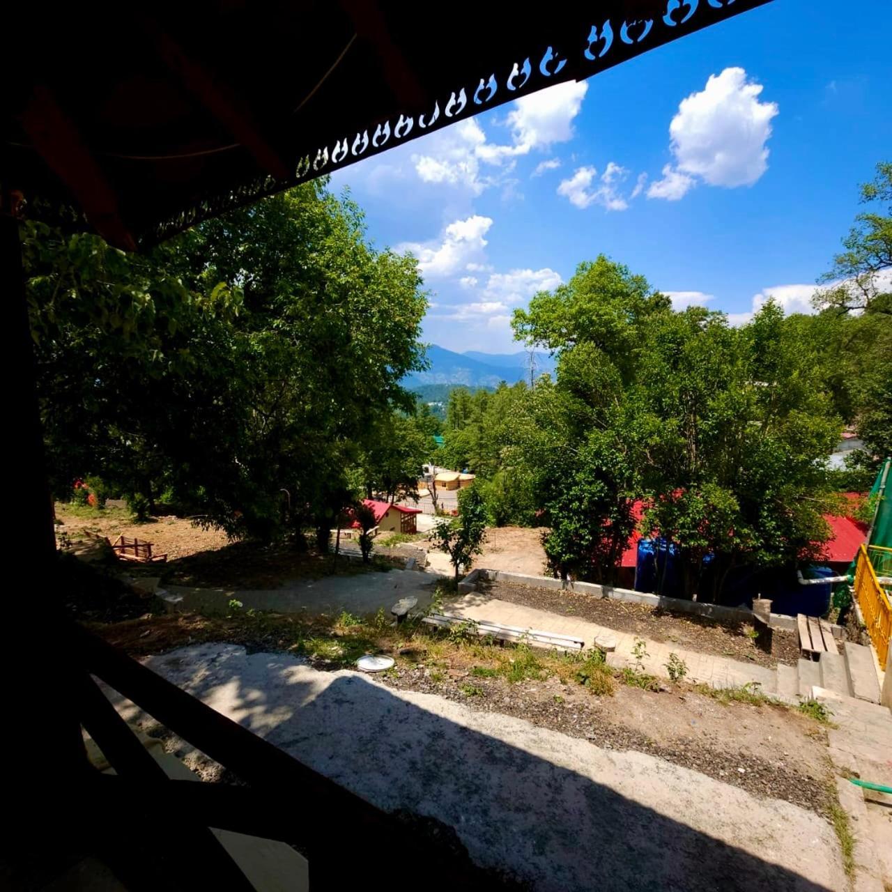 Misty Peaks Resort Murree Exterior photo